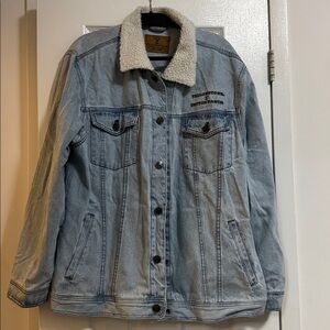 Yellowstone 2023 Dutton Ranch Denim Jacket w/Sherpa Collar Size 3X Kaycee Dutton